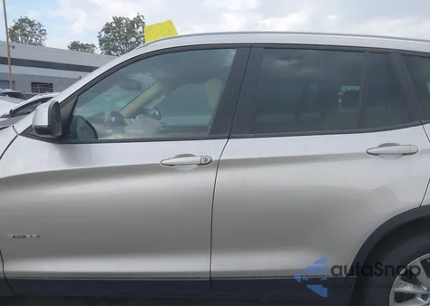 2017 BMW X3 Sdrive28I из США, поврежденный, VIN 5UXWZ7C30H0V90886